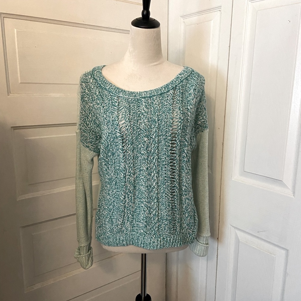 American Eagle Green and White Variegated Scoop Neck Sweater